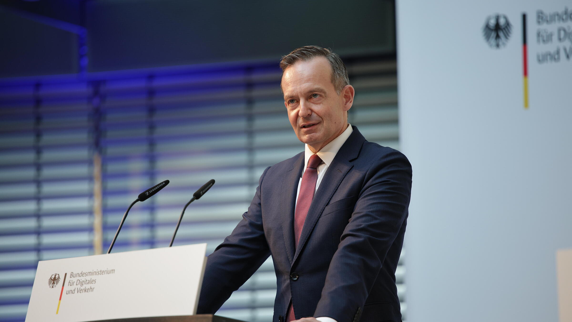 Volker Wissing am Redepult.