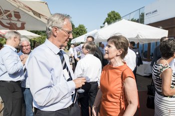 Dr. Hans-Joachim Wolff, ehem. Vizepräsident des DVR, mit Ute Hammer, DVR- Geschäftsführerin. Foto: Marco Urban Dr. Hans-Joachim Wolff, ehem. Vizepräsident des DVR, mit Ute Hammer, DVR- Geschäftsführerin. Foto: Marco Urban