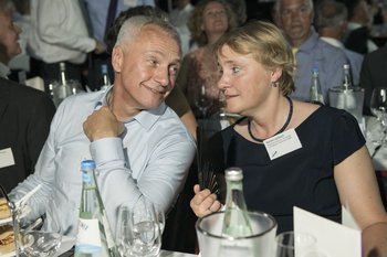 Dr. Jochen Damasky, Geschäftsführer Verband der Automobiliindustrie (VDA), Karola Lambeck, Radverkehrsbeauftrage des BMVI. Foto: Marco Urban