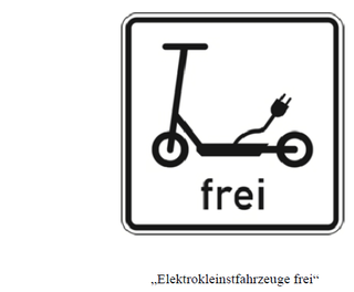 Ein Viereckiges Schild mit einem darauf skizzierten E-Scooter, worunter das Wort frei steht