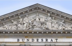 Gebäude Bundesrat frontal 